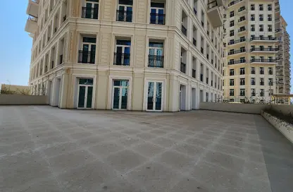 Apartment - 2 Bedrooms - 4 Bathrooms for rent in Floresta Gardens - Floresta Gardens - The Pearl Island - Doha
