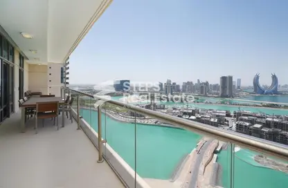 Apartment - 2 Bedrooms - 3 Bathrooms for rent in Hilton Doha The Pearl Residences - Abraj Quartiers - The Pearl Island - Doha