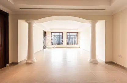 Townhouse - 2 Bedrooms - 3 Bathrooms for rent in Porto Arabia Townhouses - Porto Arabia - The Pearl Island - Doha Townhouse - 2 Bedrooms - 3 Bathrooms for rent in Porto Arabia Townhouses - Porto Arabia - The Pearl Island - Doha