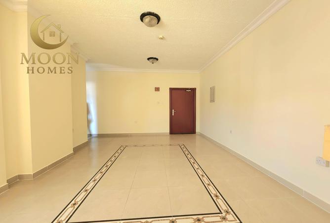 977095 - Property Image 2