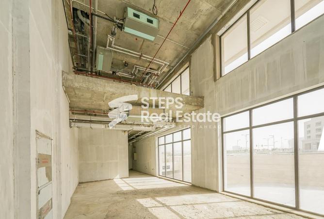 Shop - Studio for rent in Lusail City - Lusail
