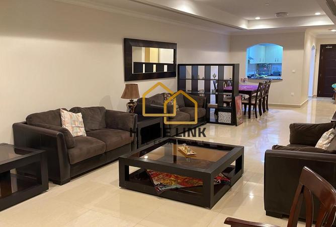920364 - Property Image 2
