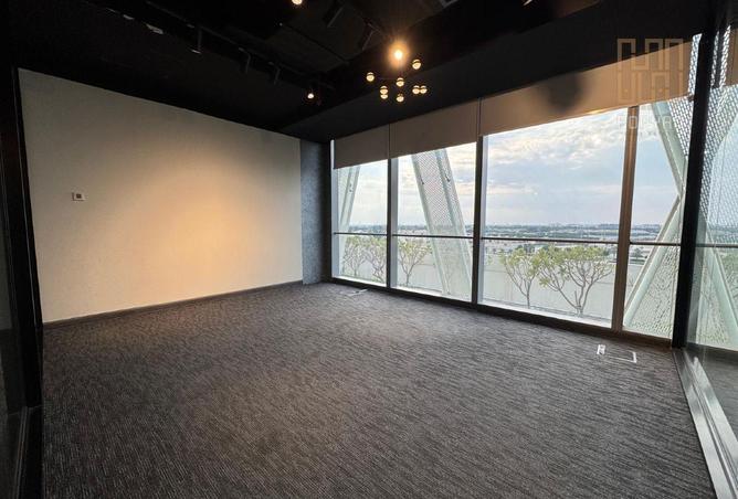 989217 - Property Image 3