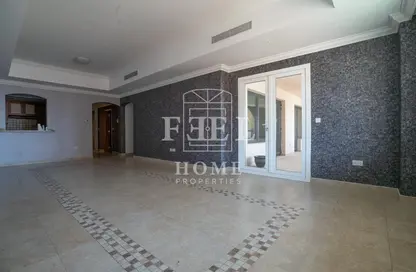 Empty Room image for: Apartment - 2 Bedrooms - 3 Bathrooms for rent in Tower 10 - Porto Arabia - The Pearl Island - Doha, Image 1