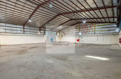 Warehouse - Studio - 1 Bathroom for rent in Industrial Area 1 - Industrial Area - Doha