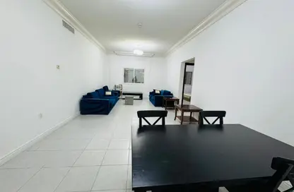 شقة - 2 غرف نوم - 3 حمامات للايجار في شارع ابو طلحة - فريج بن عمران - الدوحة