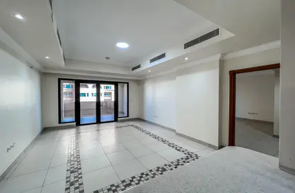 Apartment - 1 Bedroom - 2 Bathrooms for rent in Jumanah Tower 29 - Porto Arabia - The Pearl Island - Doha