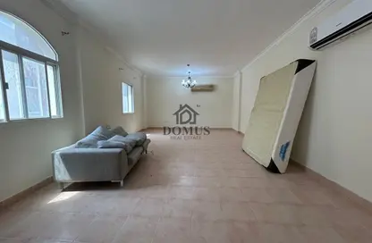 Apartment - 2 Bedrooms - 3 Bathrooms for rent in Tadmur Street - Old Airport Road - Doha