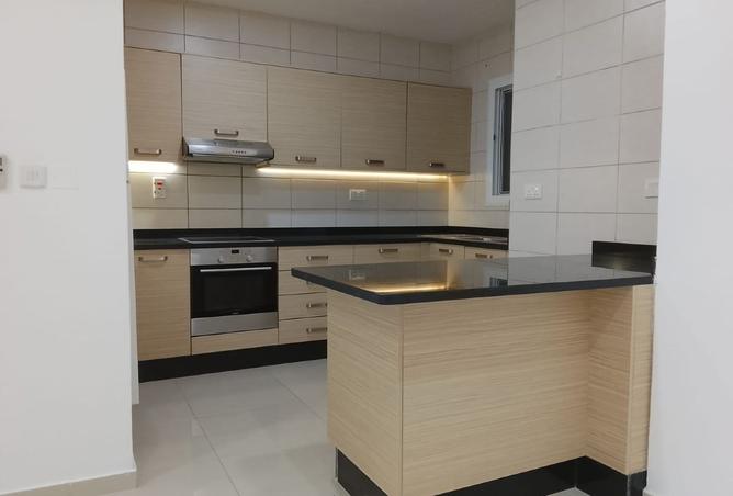 983913 - Property Image 3