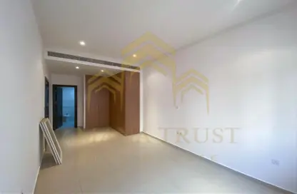 Empty Room image for: Apartment - 2 Bedrooms - 2 Bathrooms for rent in Souk Merqab - Al Nasr - Doha, Image 1