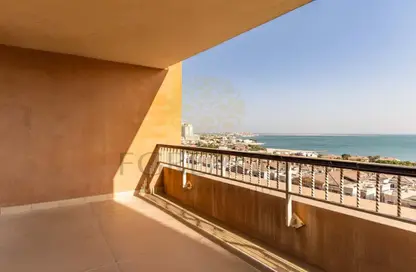 Apartment - 3 Bedrooms - 4 Bathrooms for rent in West Porto Drive - Porto Arabia - The Pearl Island - Doha