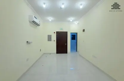 شقة - غرفة نوم - 1 حمام للايجار في شارع ابن الهيثم - فريج عبد العزيز - الدوحة