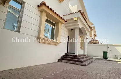 Villa - 6 Bedrooms - 6 Bathrooms for rent in Al Dafna - Al Dafna - Doha