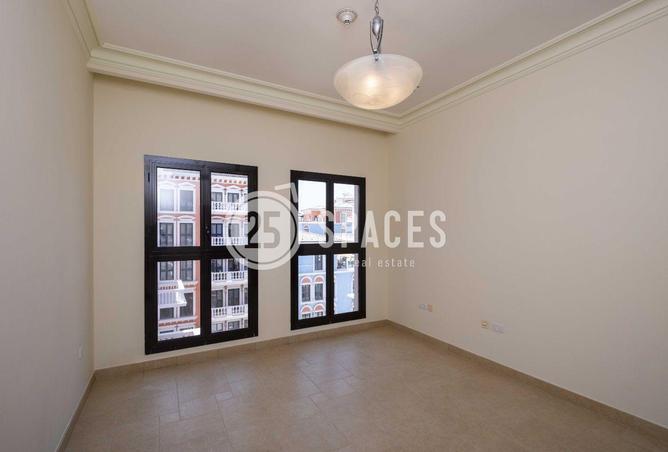 896809 - Property Image 3