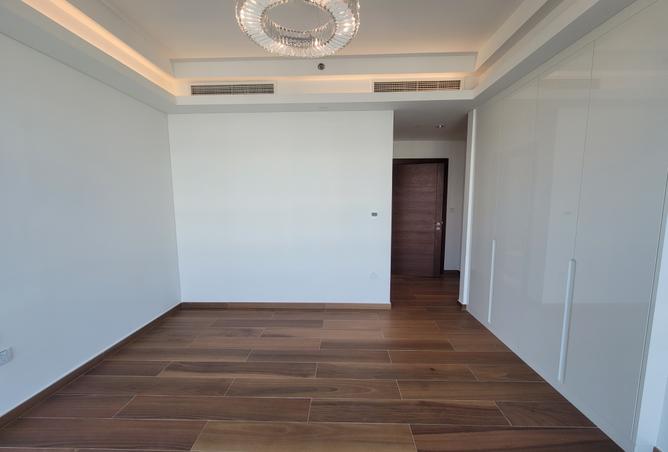 983258 - Property Image 3