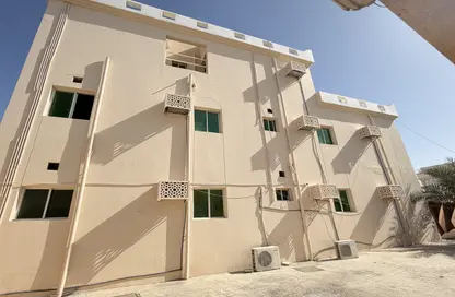 شقة - 3 غرف نوم - 2 حمامات للايجار في شارع المطار القديم - طريق المطار القديم - الدوحة