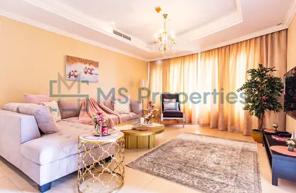 Apartment - 1 Bedroom - 2 Bathrooms for rent in West Porto Drive - Porto Arabia - The Pearl Island - Doha