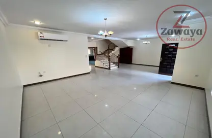 Empty Room image for: Compound - 4 Bedrooms - 5 Bathrooms for rent in Bu Hamour Street - Abu Hamour - Doha, Image 1