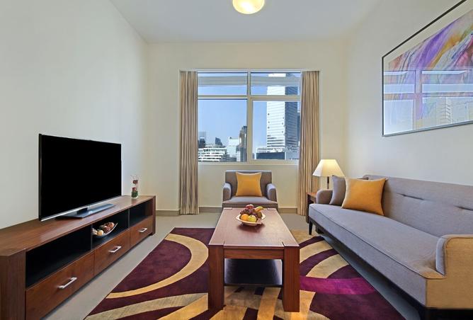 906933 - Property Image 2