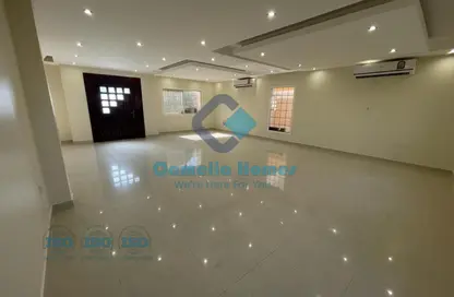 مجمع سكني - 4 غرف نوم - 5 حمامات للايجار في شارع الوعب - الوعب - الدوحة