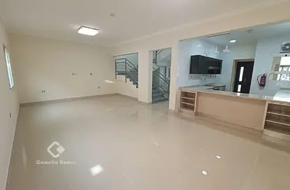 مجمع سكني - 4 غرف نوم - 4 حمامات للايجار في سلاطة الجديدة - سلاطة - الدوحة