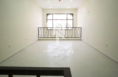 محل تجاري - استوديو - 1 حمام للايجار في مجمع الشيخة هدى - الغرافة - الدوحة محل تجاري - استوديو - 1 حمام للايجار في مجمع الشيخة هدى - الغرافة - الدوحة