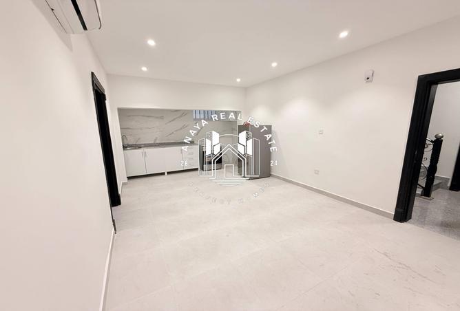 971248 - Property Image 2