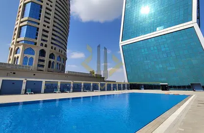 صورة لـ حوض سباحة شقة - 2 غرف نوم - 2 حمامات للايجار في برج زجزاج  ب - أبراج زجزاج - الخليج الغربي - الدوحة ، صورة رقم 1