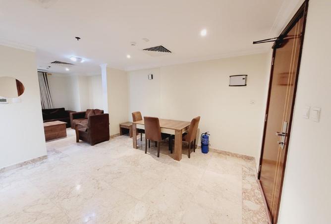 993418 - Property Image 3