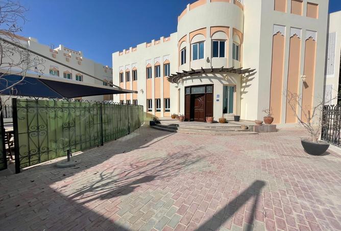 939807 - Property Image 2