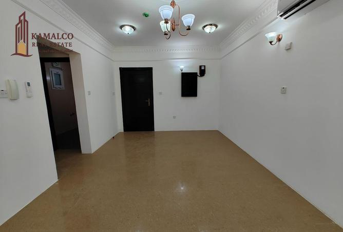 966869 - Property Image 2