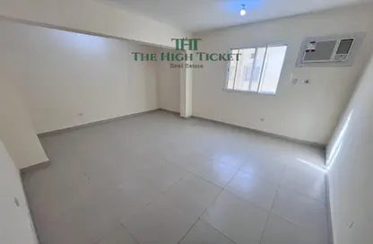 Apartment - 2 Bedrooms - 2 Bathrooms for rent in Bu Hamour Street - Abu Hamour - Doha