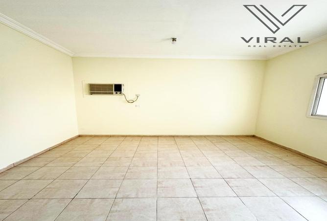 989922 - Property Image 3