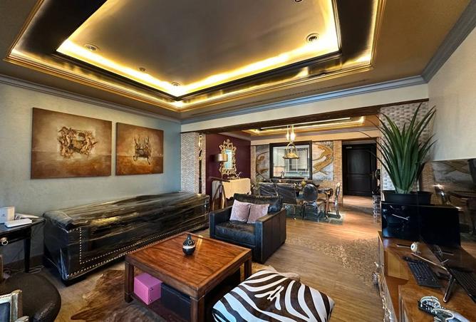 975343 - Property Image 2