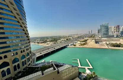 Apartment - 1 Bedroom - 2 Bathrooms for rent in Zig Zag Tower B - Zig Zag Towers - West Bay - Doha