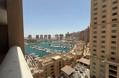شقة - 2 غرف نوم - 3 حمامات للايجار في طريق بورتو الغربي - بورتو أرابيا - جزيرة اللؤلؤة - الدوحة
