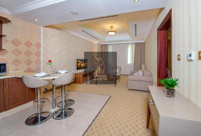 912182 - Property Image 3