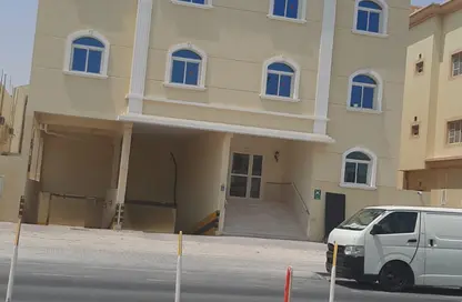 Apartment - 2 Bedrooms - 2 Bathrooms for rent in Fereej Kulaib - Doha