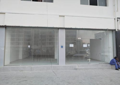 Shop - 1 bathroom for rent in Royal Plaza - Al Sadd - Doha