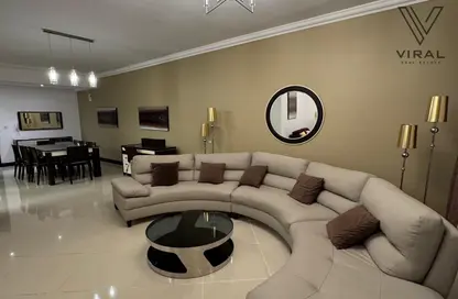 Apartment - 2 Bedrooms - 3 Bathrooms for rent in 35 West Bay - West Bay - Doha