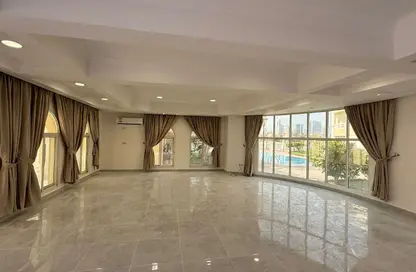 فيلا - 4 غرف نوم - 5 حمامات للايجار في فلل واست باي لاغون - وست باي لاجون - بحيرة وست لاجون - الدوحة