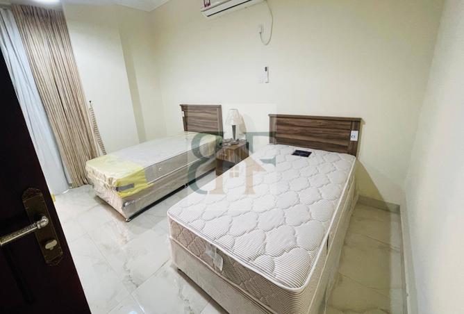 1001883 - Property Image 3