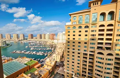 Apartment - 1 Bedroom - 2 Bathrooms for rent in Tower 29 - Porto Arabia - The Pearl Island - Doha