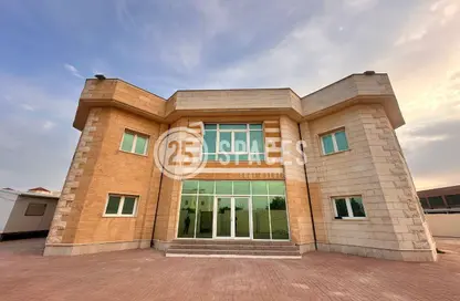 فيلا - 8 غرف نوم - 8 حمامات للايجار في فلل واست باي لاغون - وست باي لاجون - بحيرة وست لاجون - الدوحة
