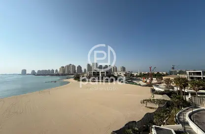 شقة - 2 غرف نوم - 3 حمامات للايجار في البلاج الجنوبي - البلاج - جزيرة اللؤلؤة - الدوحة