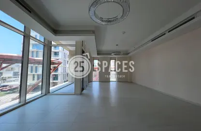 Apartment - 2 Bedrooms - 3 Bathrooms for rent in Gewan Island - The Pearl Island - Doha