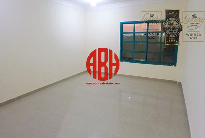 971088 - Property Image 2