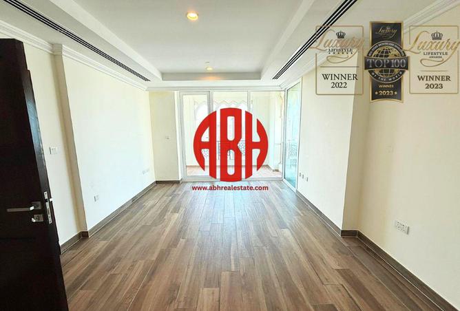 958874 - Property Image 2