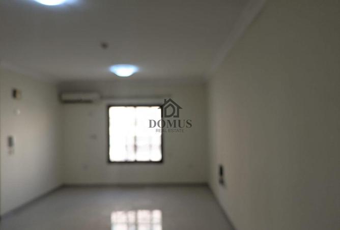 942841 - Property Image 2