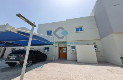 مجمع سكني - 4 غرف نوم - 6 حمامات للايجار في عين خالد - الدوحة